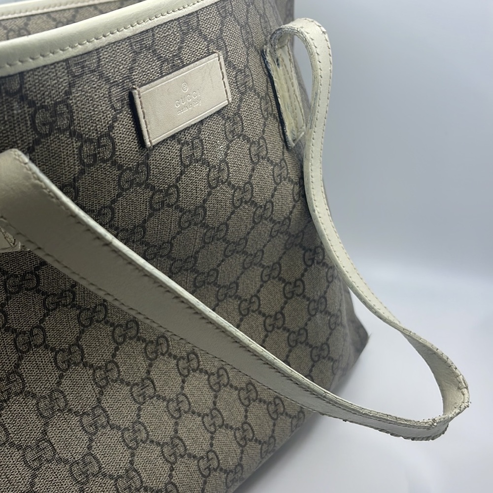 Gucci Carryall Bag - Picture 14 of 16